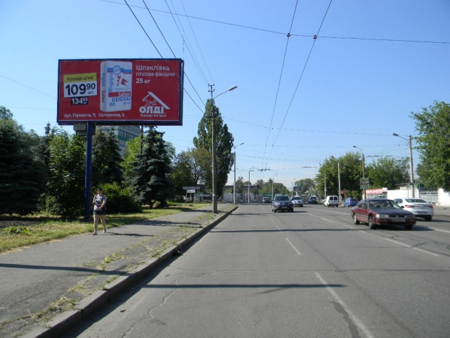 Щит 6x3,  Відрадний просп., навпроти буд. 40 (Сільпо, АЗС Wog, ЖК Фундамент, ресторан Сито-П'яно Італьяно), в напрямку Академіка Корольова просп