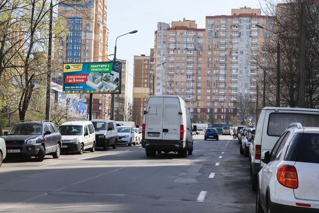 Щит 6x3,  Ірпінська вул., 62 (Новус, МакДональдз, кінотеатр Магнат, Велмарт, Сінево, ТЦ Академ Сіті), в напрямку Палладіна Академіка просп.