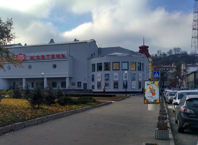 Сітілайт 1.2x1.8,  Ул. Щекавицкая, 26. Кинотеатр «Жовтень»