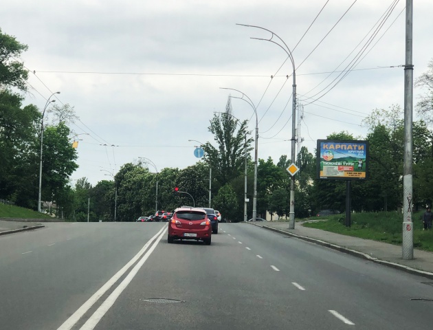 Скролл 3.14x2.3,  Солом'янська вул., 41,вул. Протасів Яр (перехрестя, АЗС WOG), в напрямку Солом'янської площі