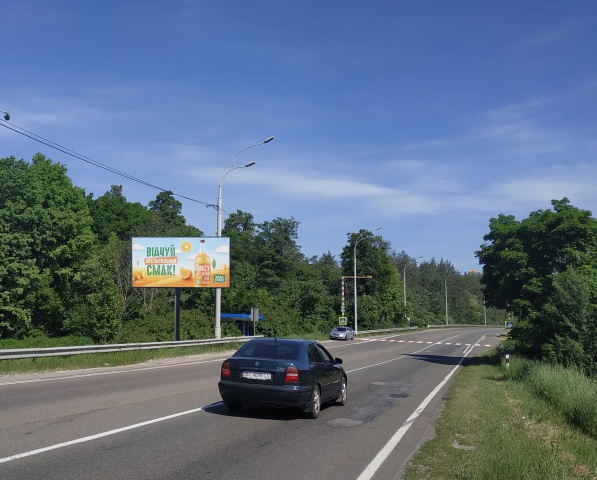 Щит 6x3,  Мінський просп. (зупинка "Спортбаза"), 200 м після кінно-прогулянкової бази "Набіг", в напрямку Нові Петрівці